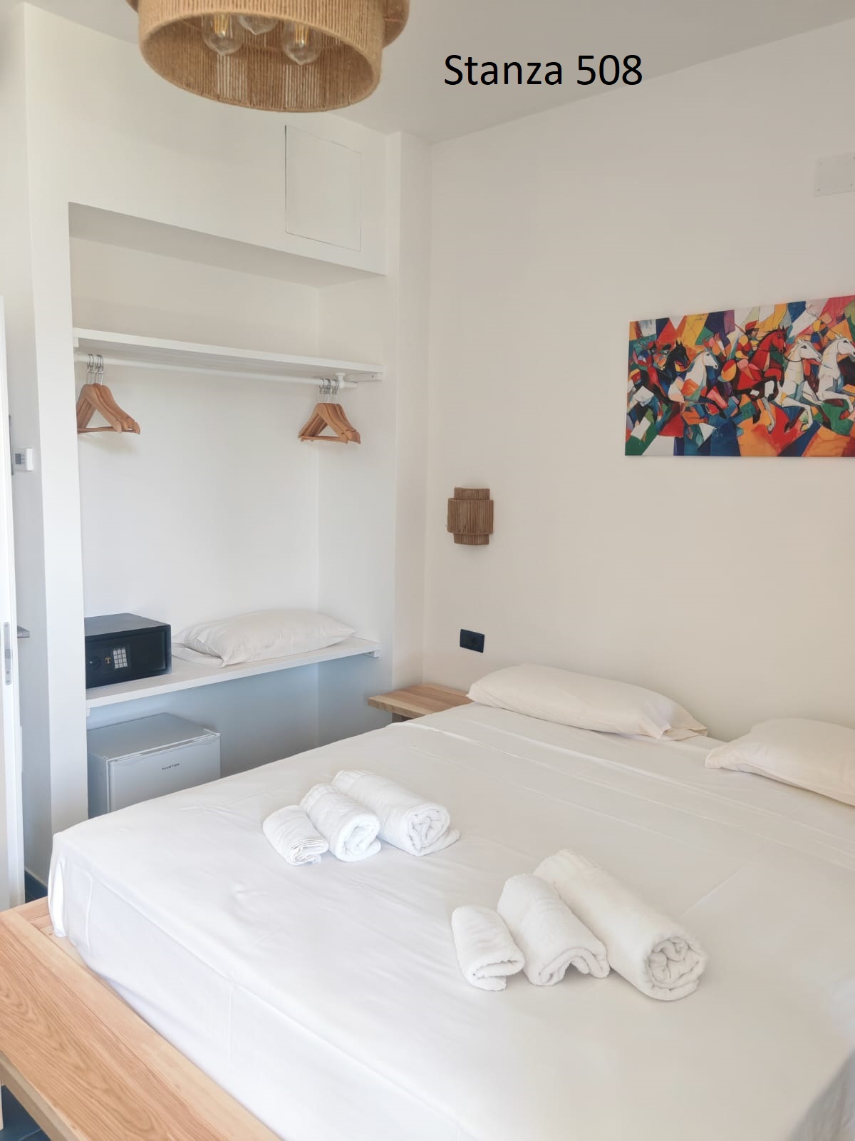 Triple Room with Sea View and Lateral Balcony - Image 98