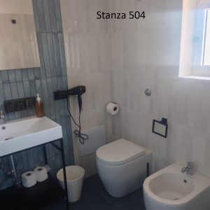 Bagno privato della camera Tripla Deluxe